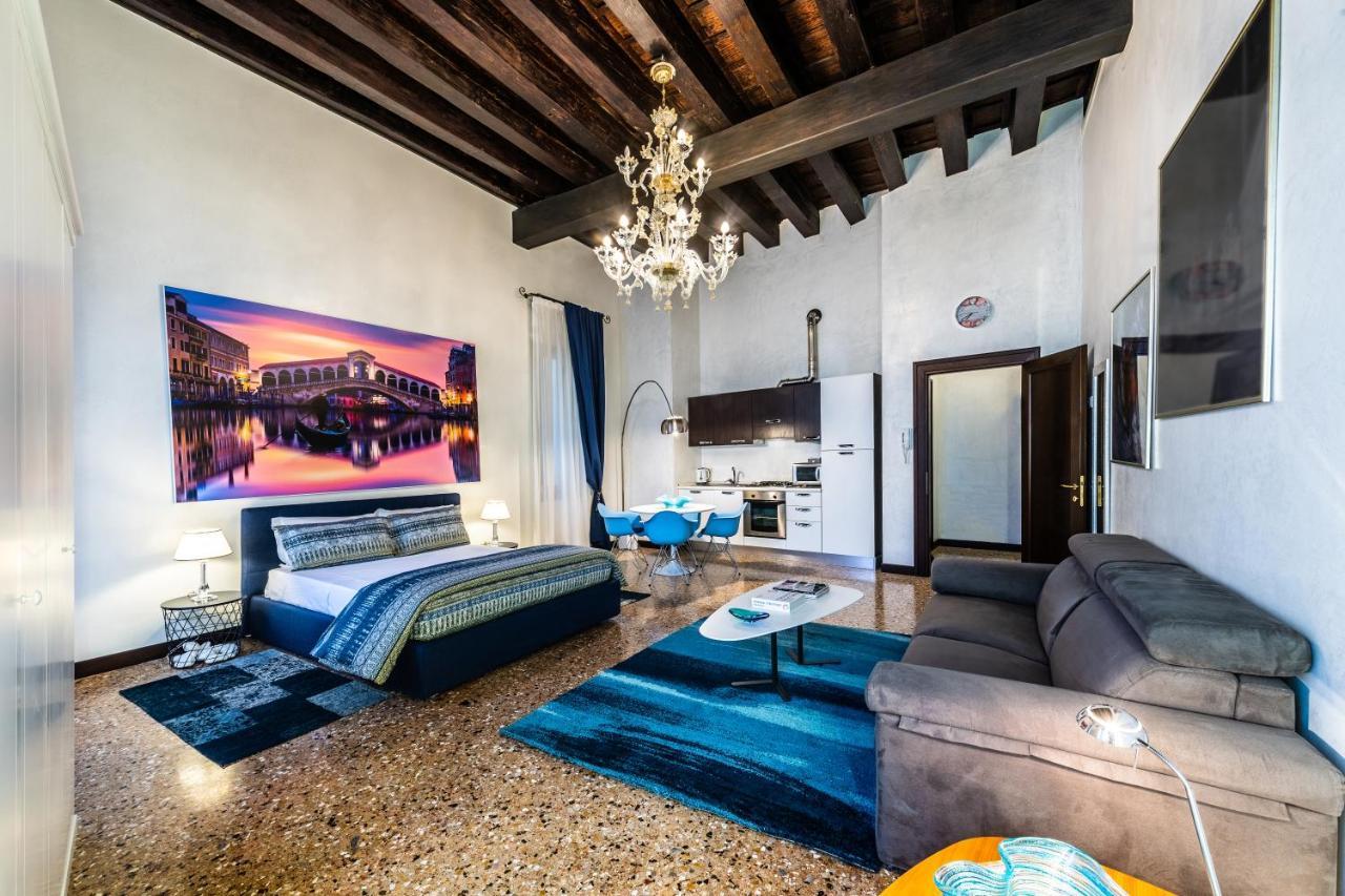 Ca Sant'Angelo Lägenhet Venedig Exteriör bild